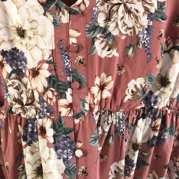 ❌SOLD❌TORRID Dusty Rose Floral Button Babydoll Top - Picture 6 of 8